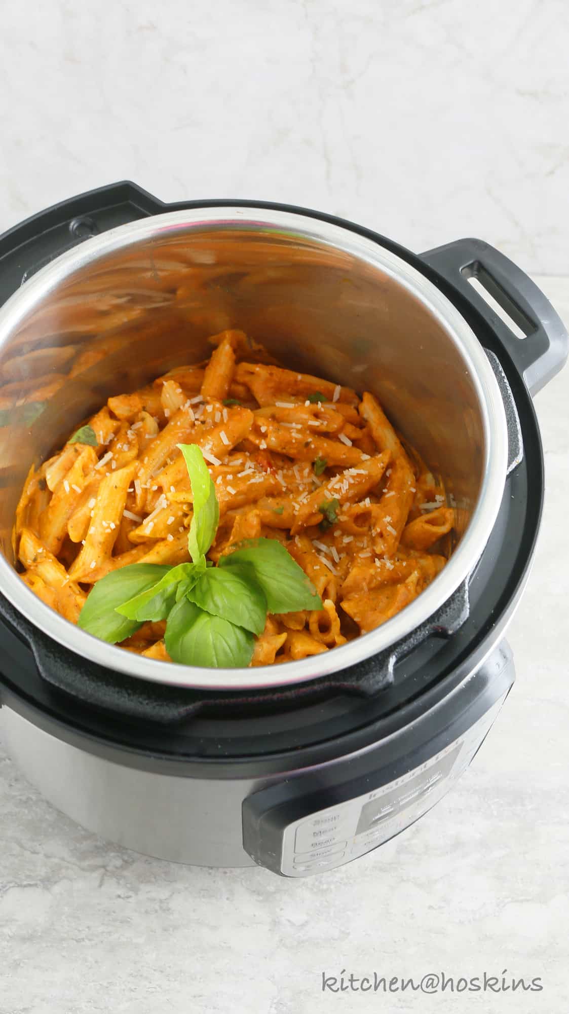 instant pot no-cream pasta with tomato cream sauce