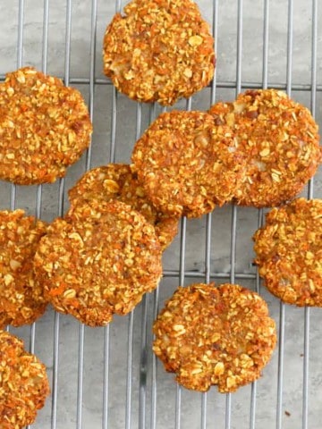 healthy carrot oatmeal cookies