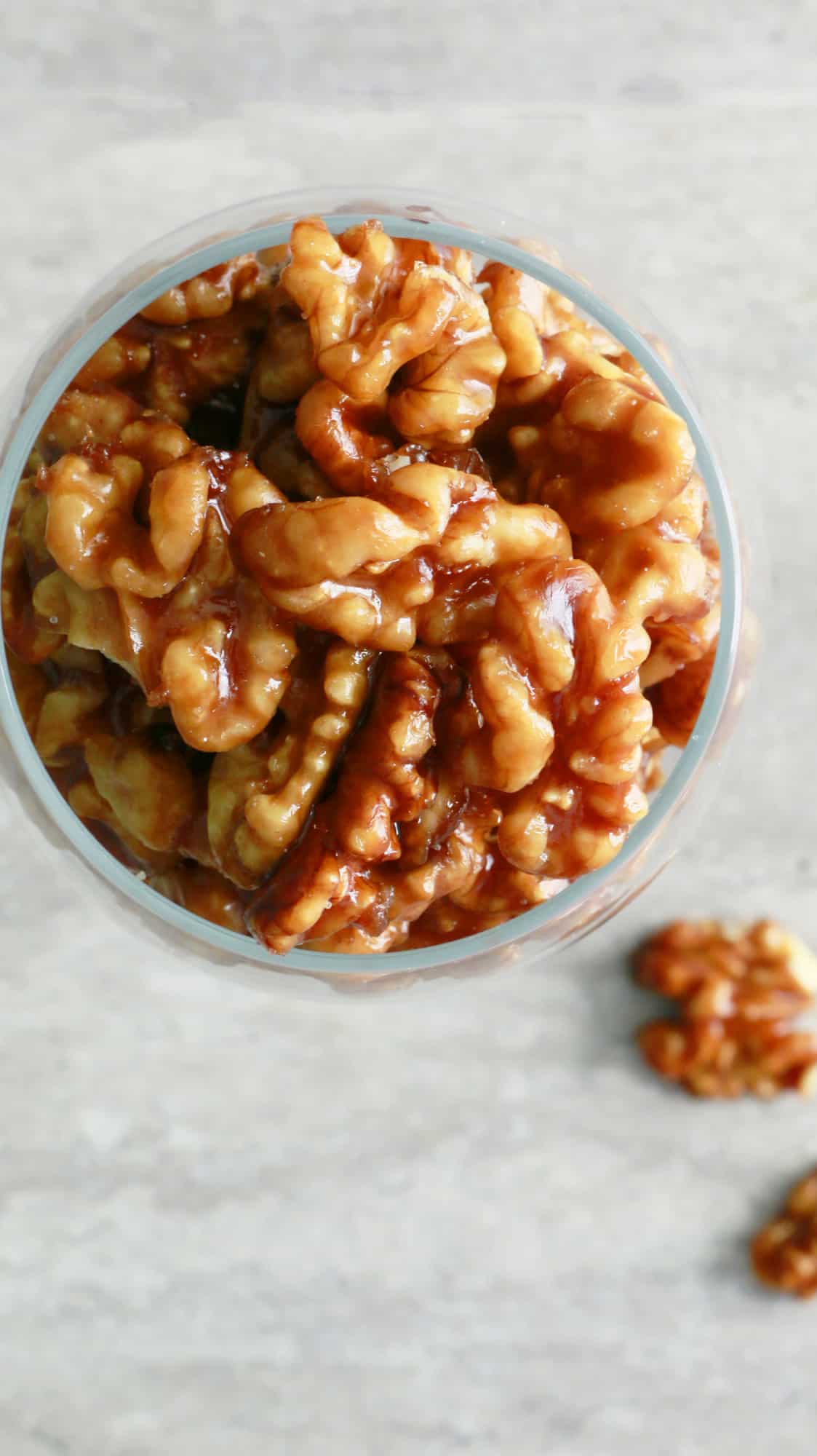 easy 5 minute candied walnuts in a glass 