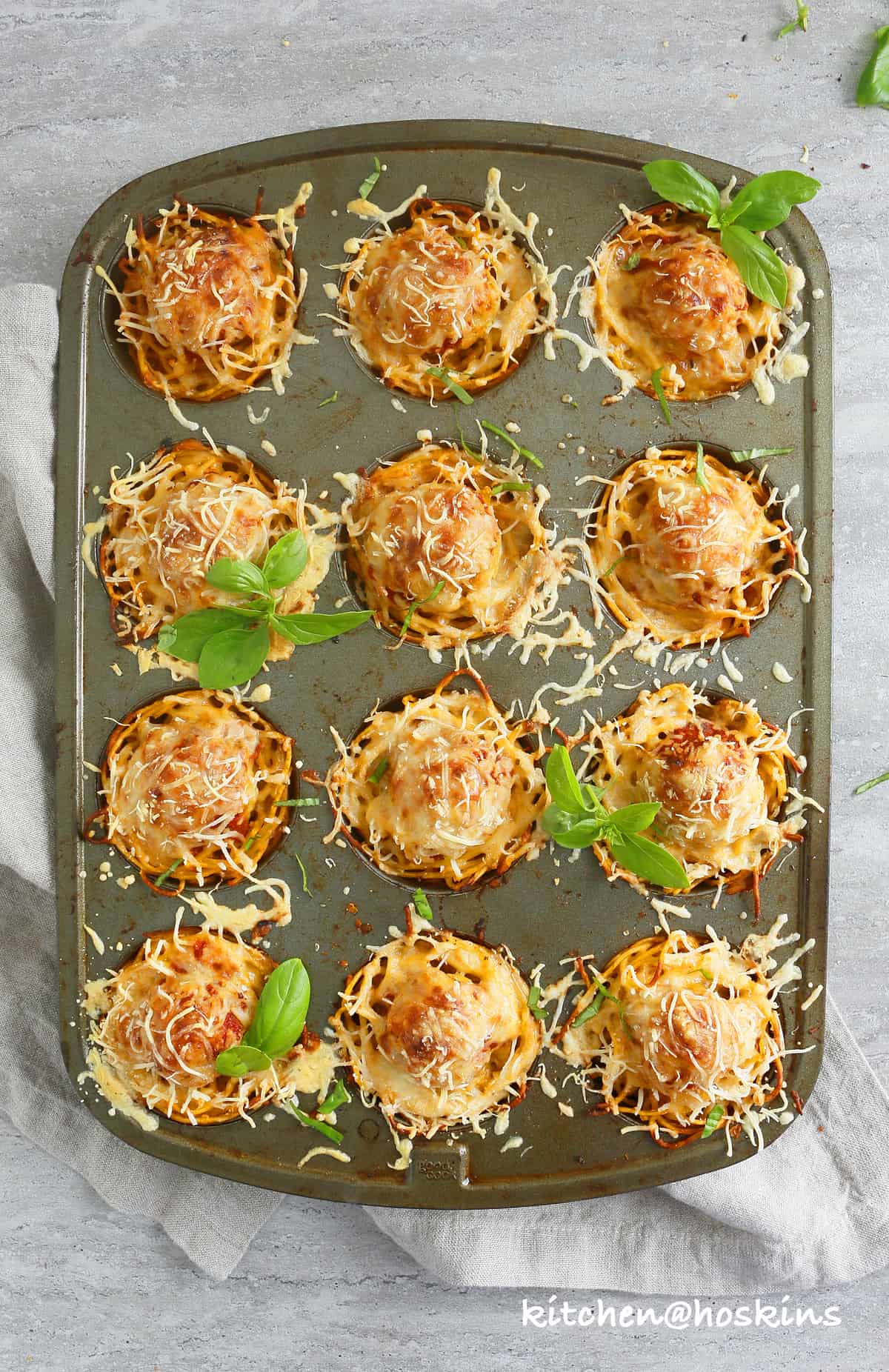baked spaghetti and meatball cups