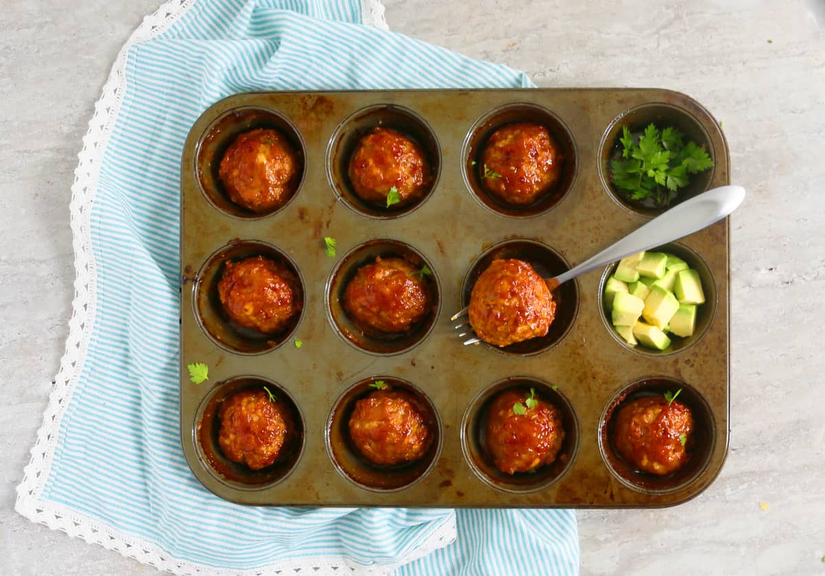 BAKED BARBECUE CHICKEN MEATBALLS WITH AVOCADO