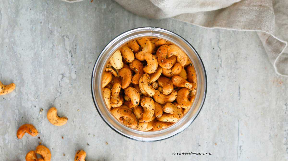 Salt and Pepper Cashews