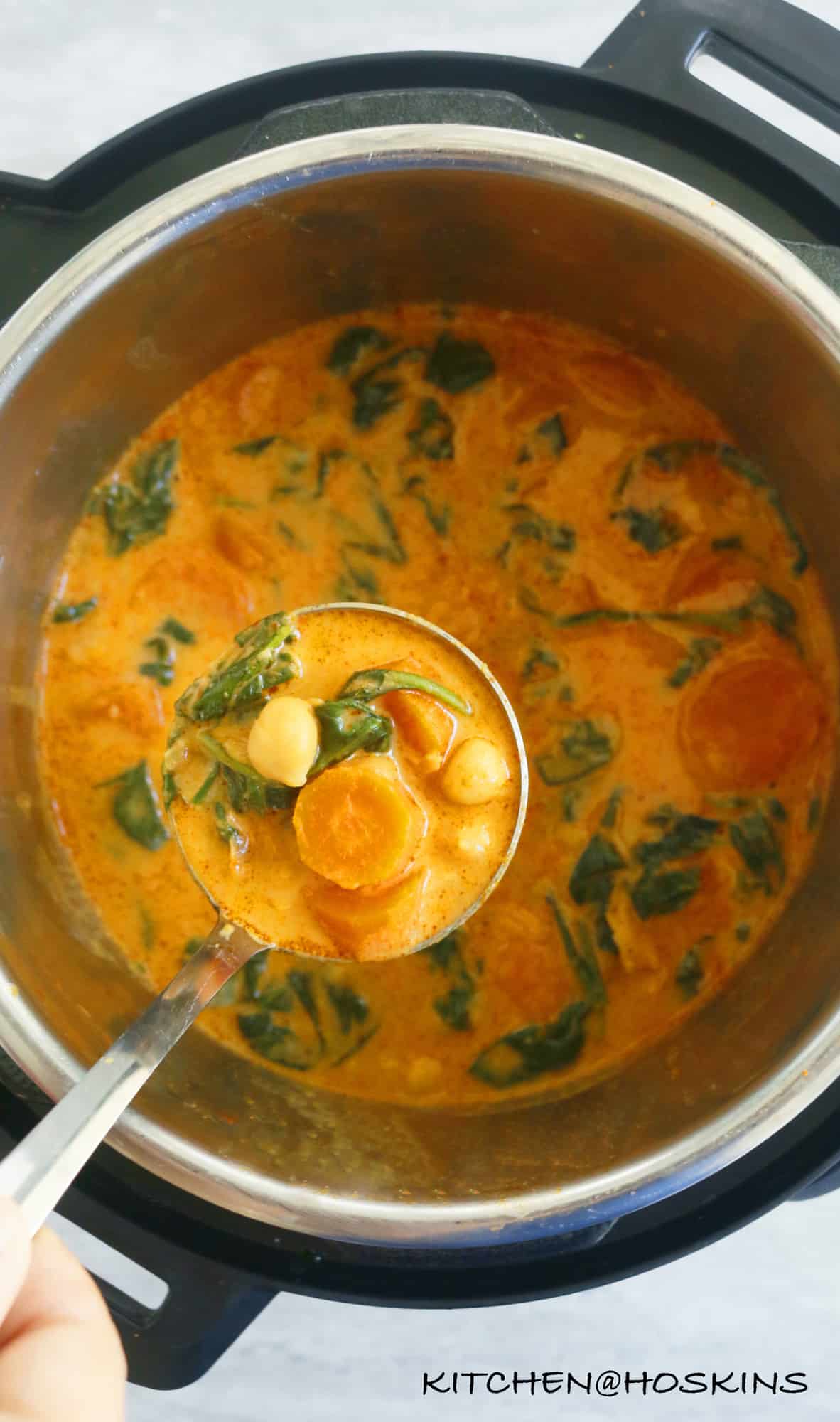 instant pot thai chickpea and spinach curry