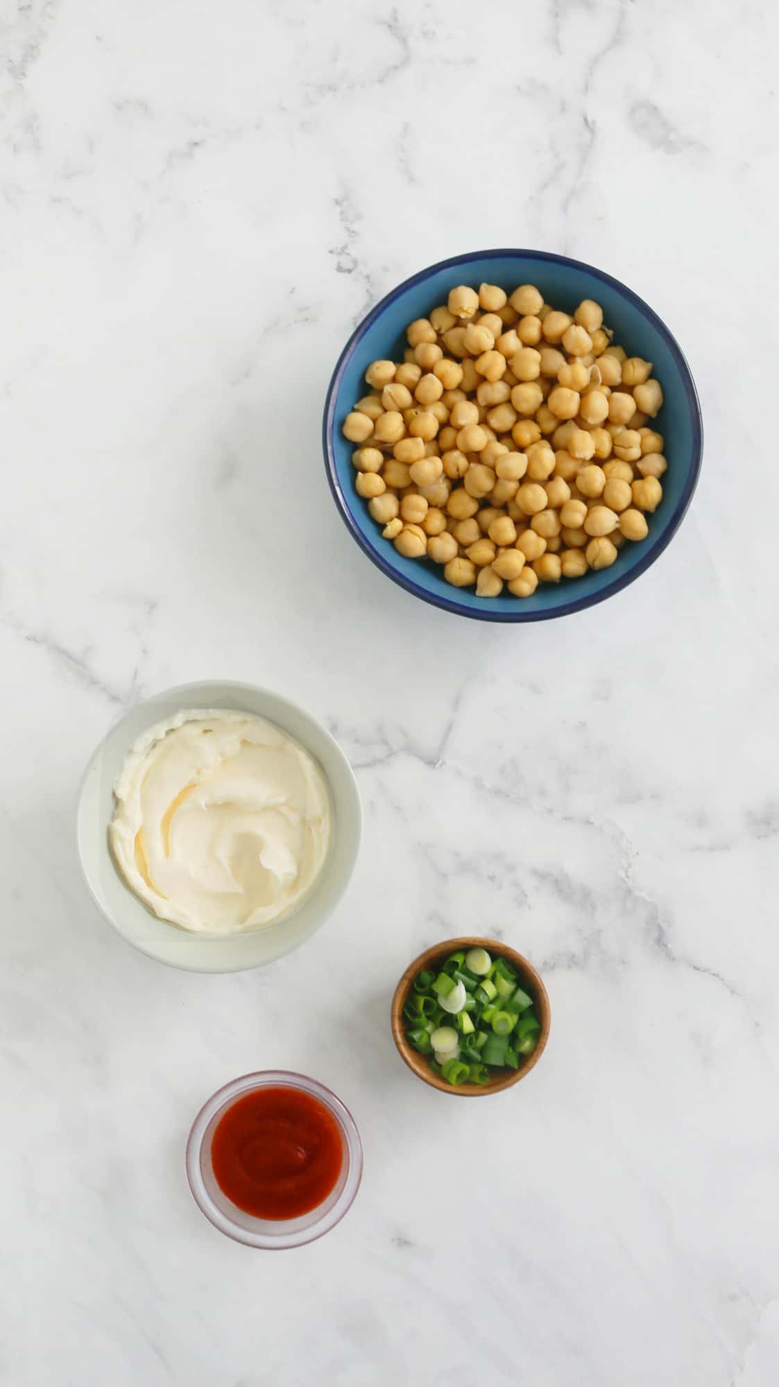 ingredients to make chickpea salad