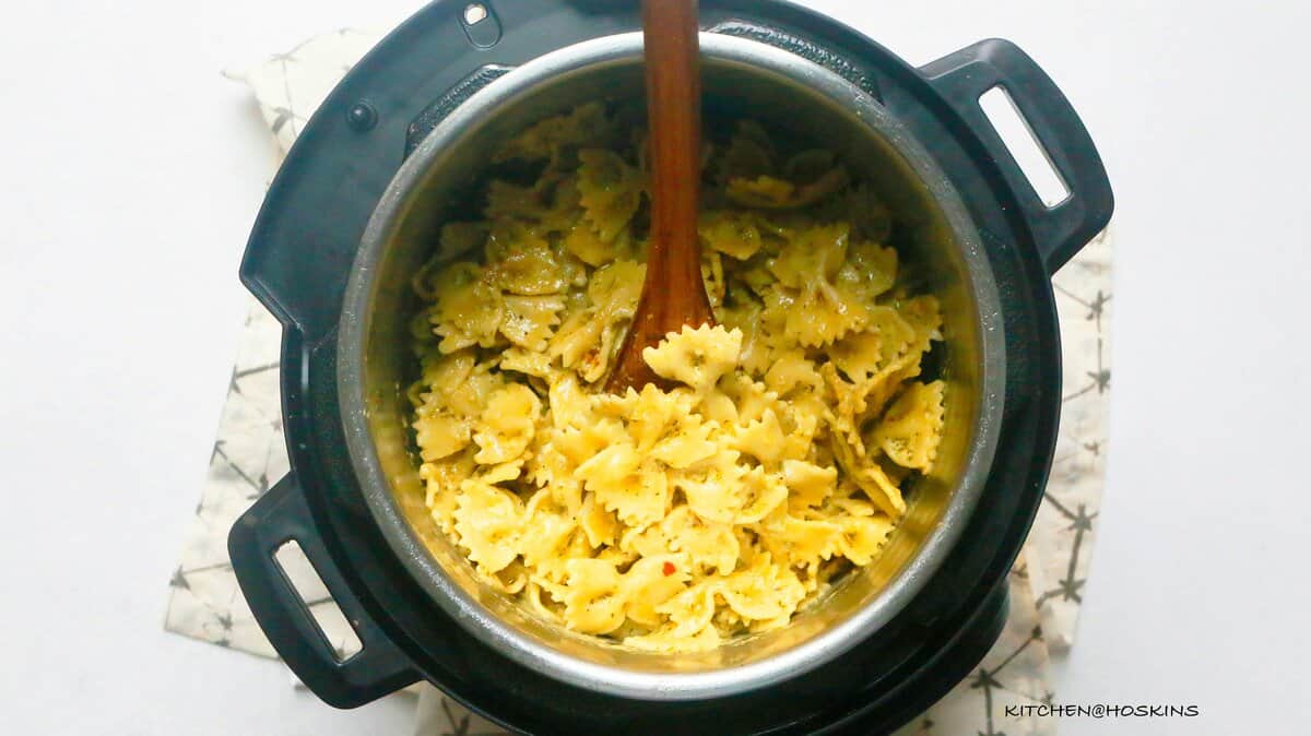Instant Pot Pasta with Pesto Cream Sauce ( 5 Ingredient recipe)
