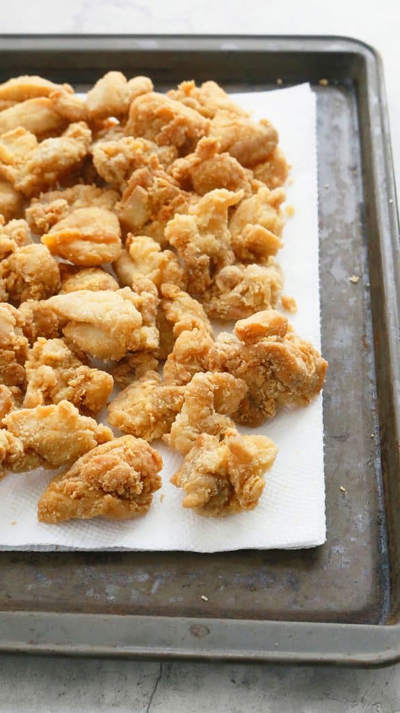 a side view of crispy fried chicken bites