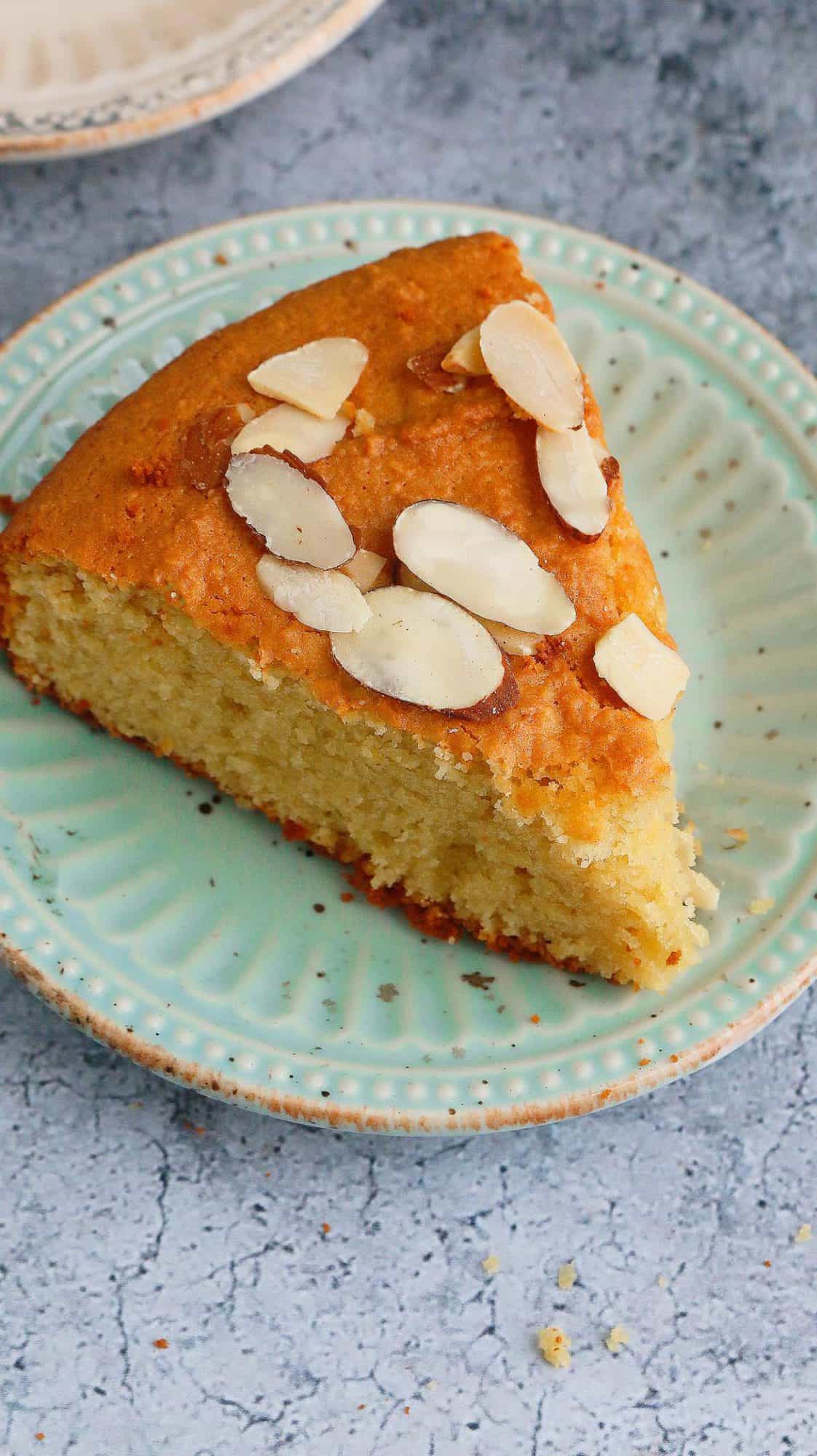 Almond Flour Cake - Only 3 Main Ingredients | KITCHEN @ HOSKINS