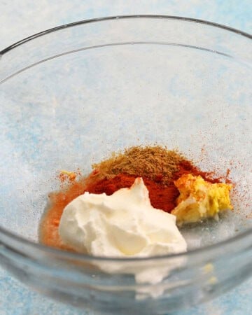 tandoori marinade in a glass bowl.