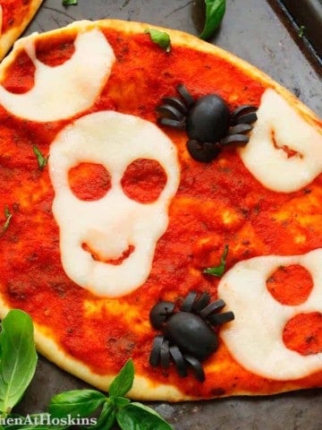 skull pizza and olive spider