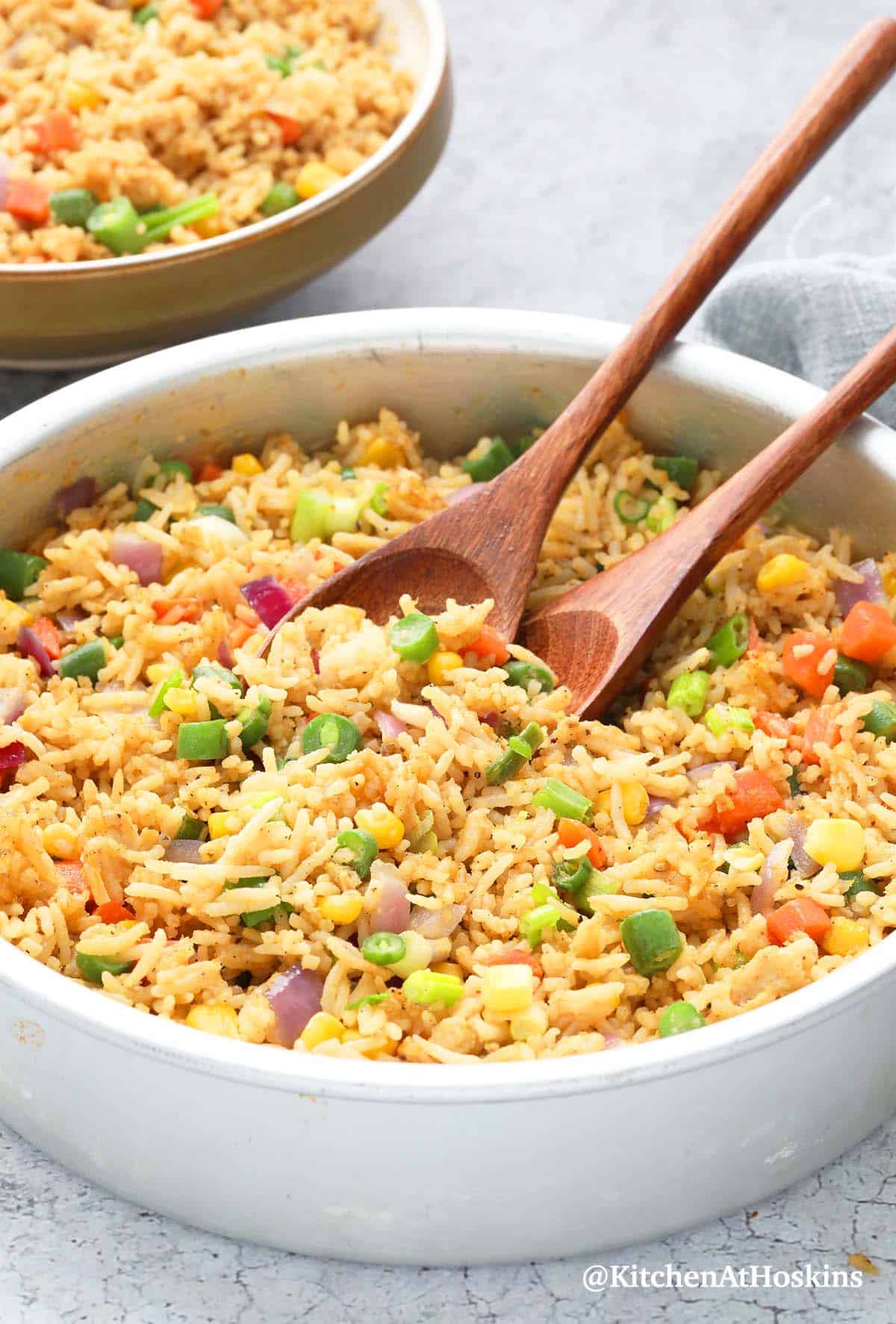 vegetable Fried rice made in air fryer in a round pan.