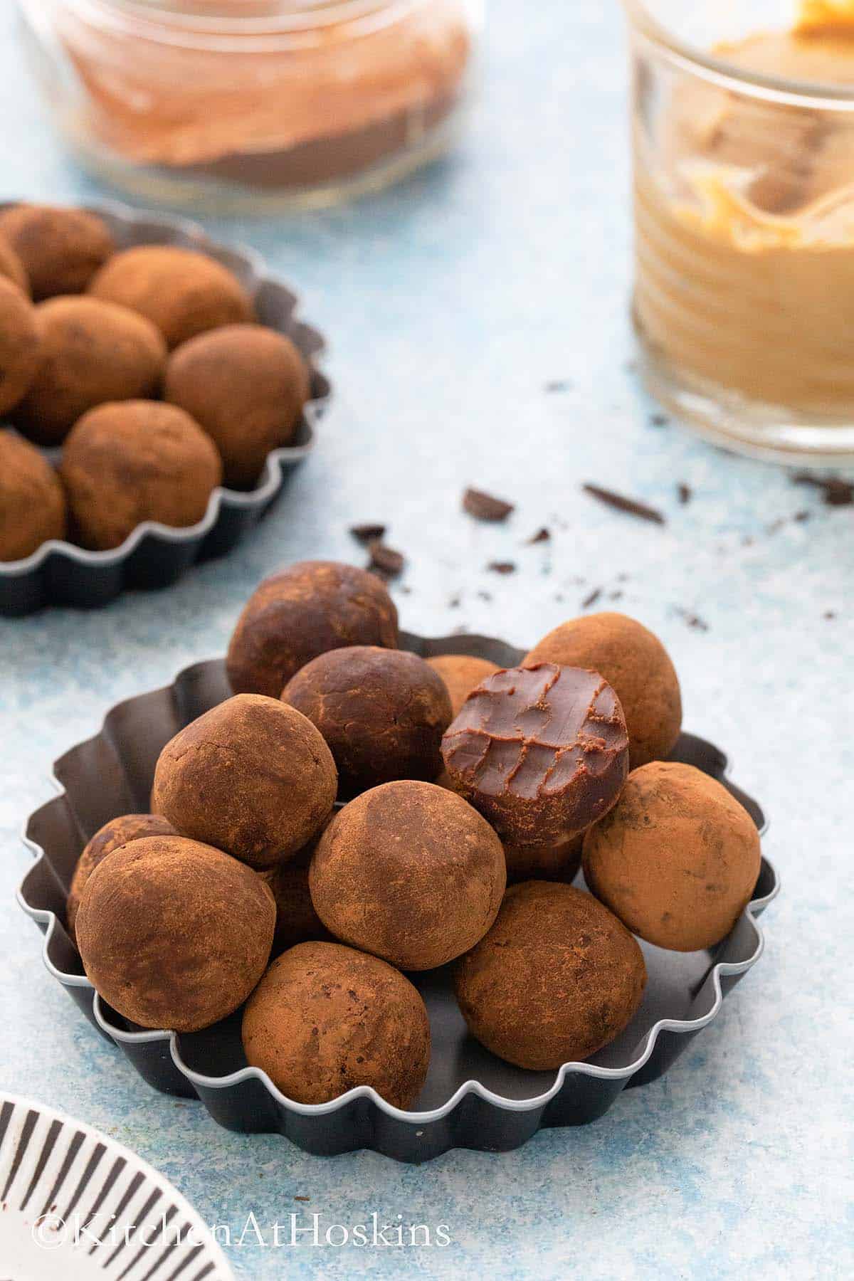 mini tart pans with no bake truffles. 