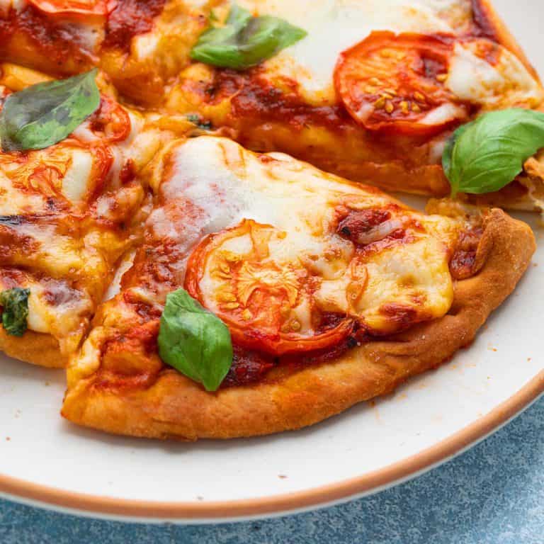 Air Fryer Naan Pizza {in 10 Minutes} Kitchen At Hoskins