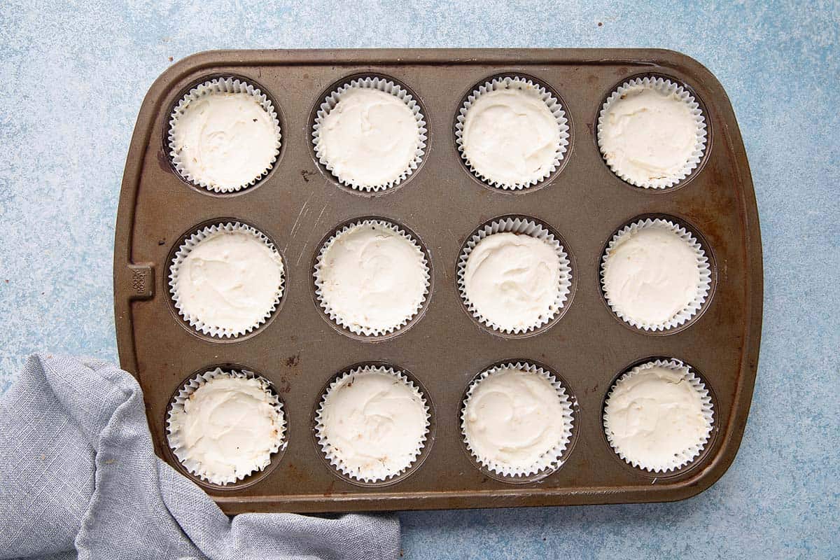 no bake cheesecakes in a muffin pan.