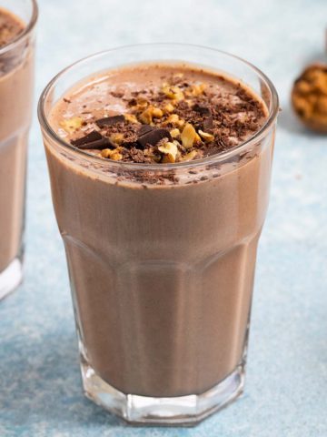 walnut chocolate smoothie in glasses.