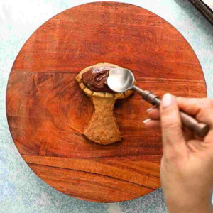 one spooky tree cookie.